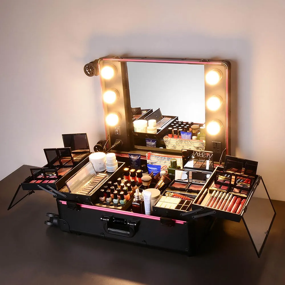 Byootique URStudio Rolling Makeup Case with Lighted Mirror