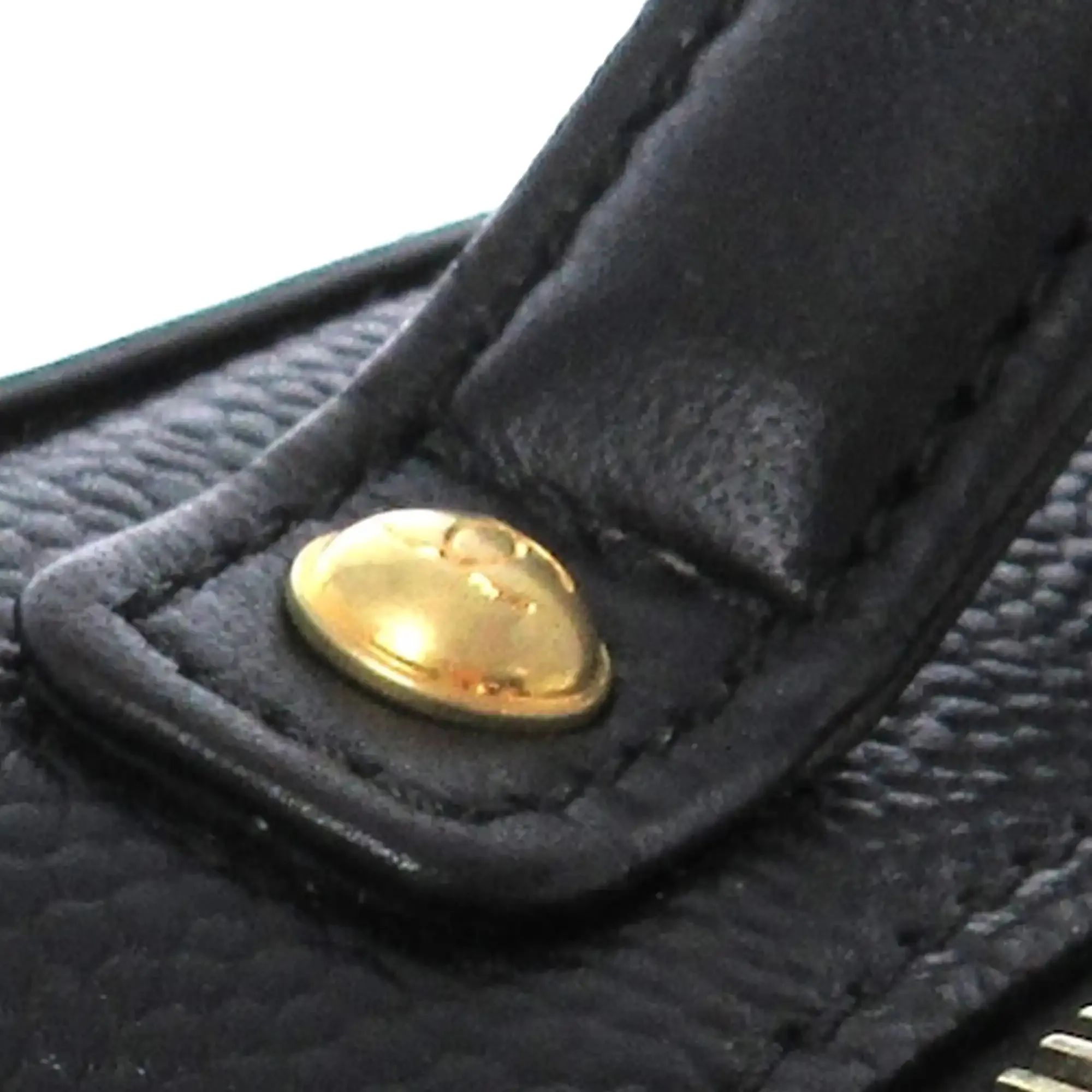 Chanel CC Filigree Vanity Case Black Caviar gold