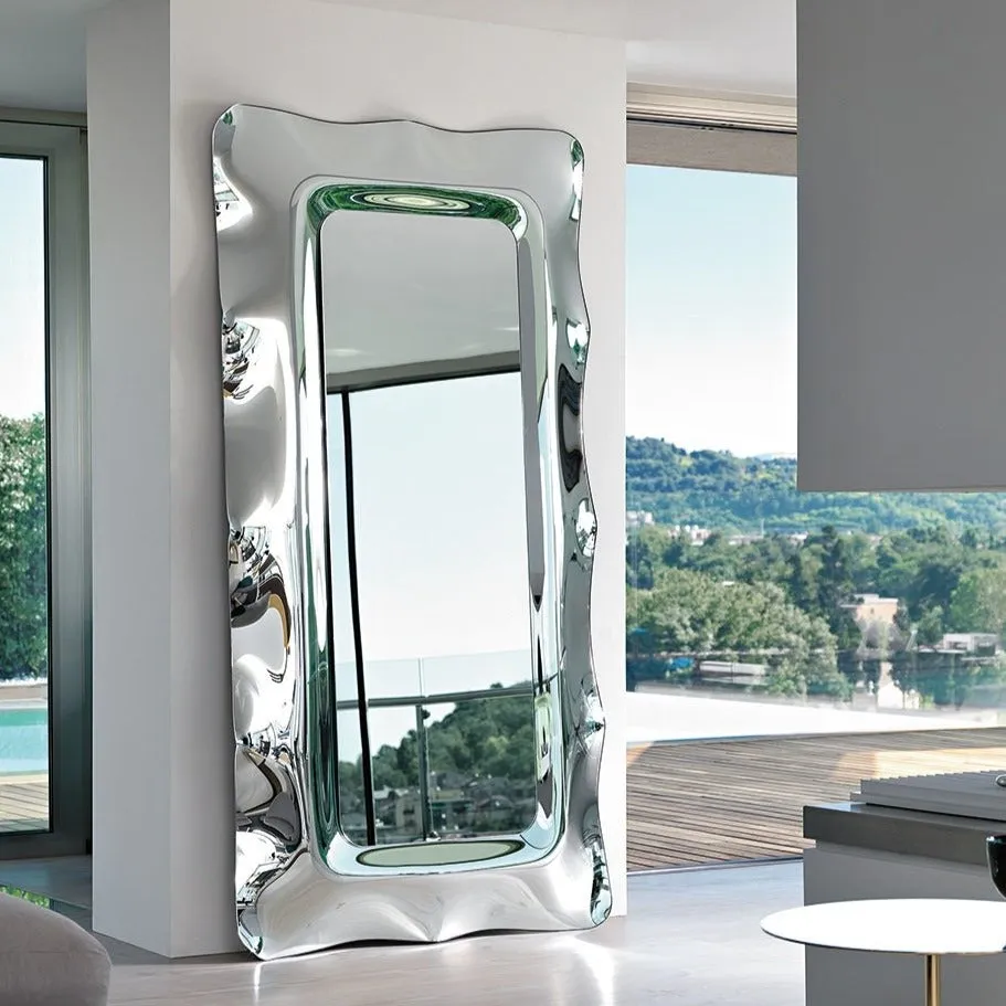 Dorian Mirror