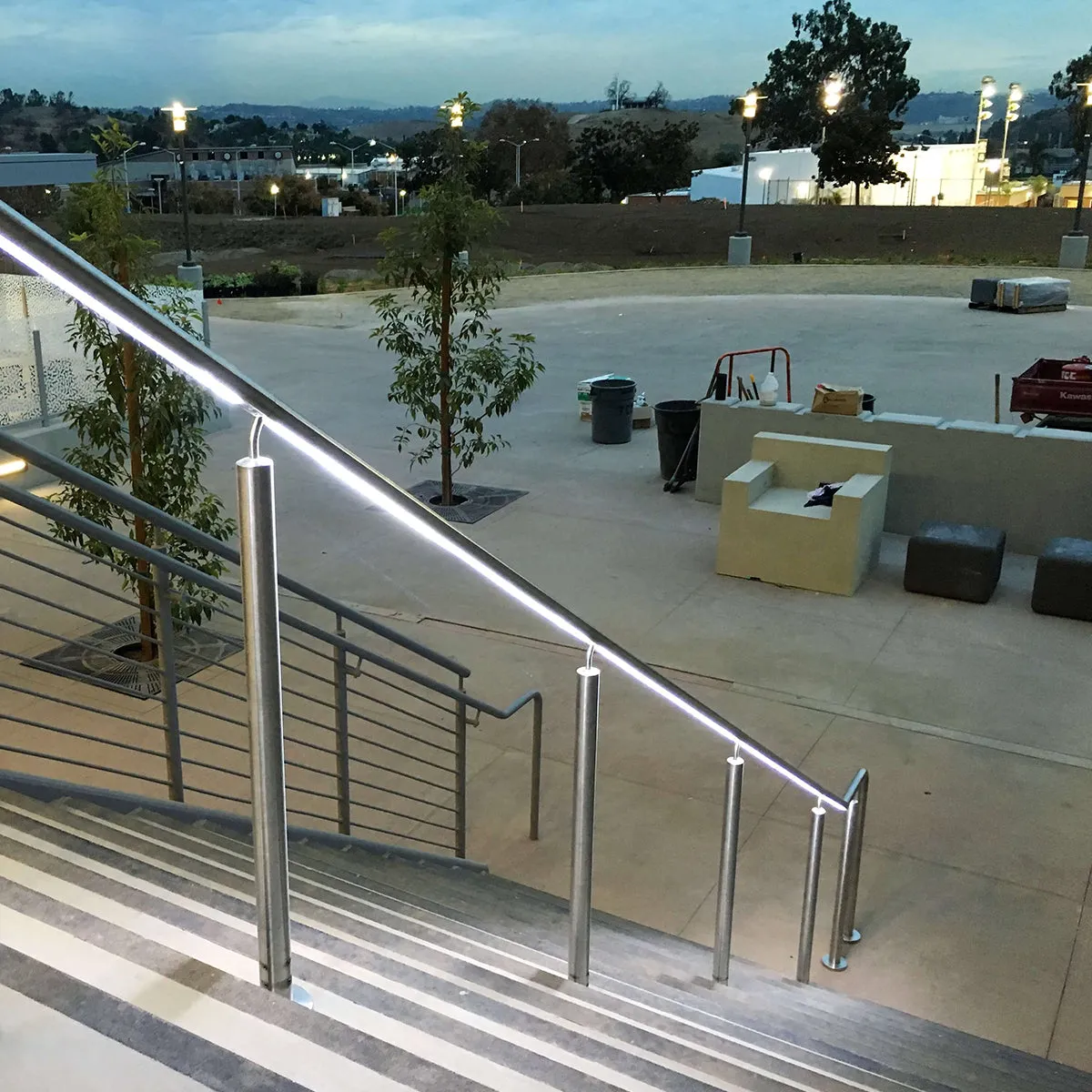 E1530100 Wall Rail Bracket Support for LED Lighted Railing