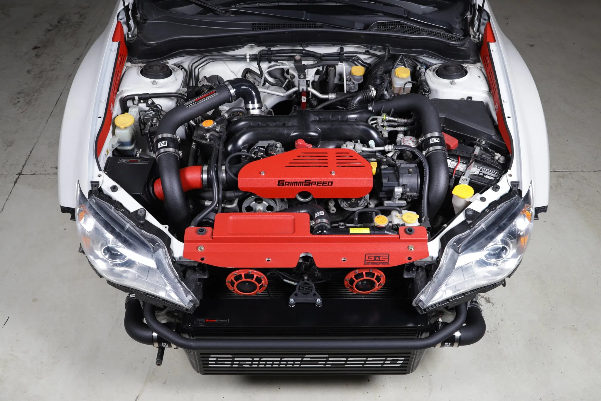Front Mount Intercooler Kit [Inc. Red Piping] - Subaru 08-14 WRX