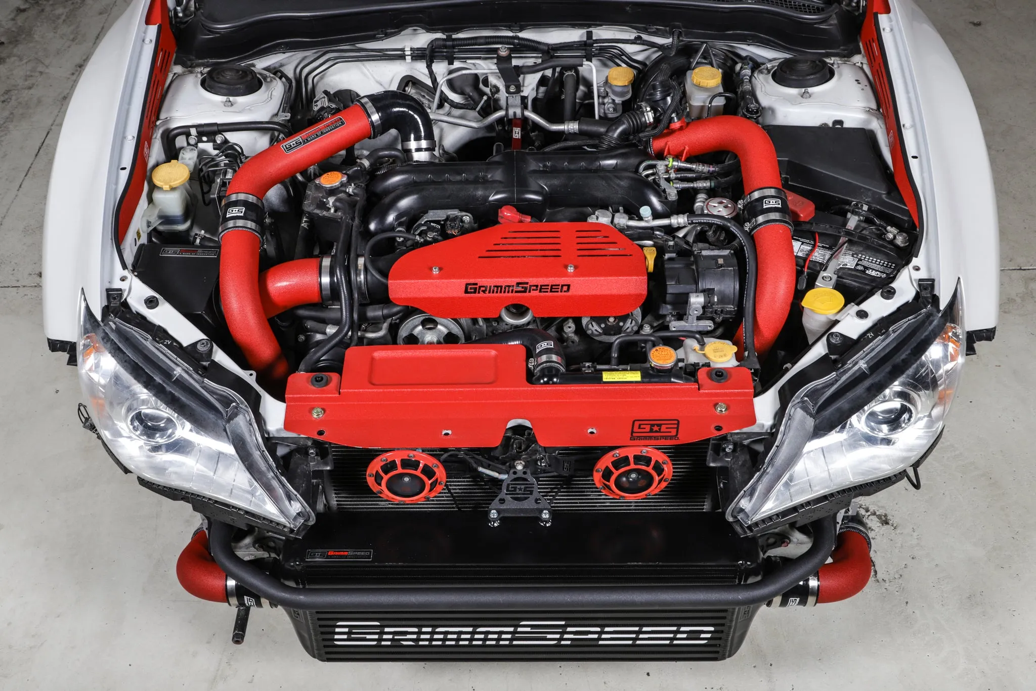 Front Mount Intercooler Kit [Inc. Red Piping] - Subaru 08-14 WRX