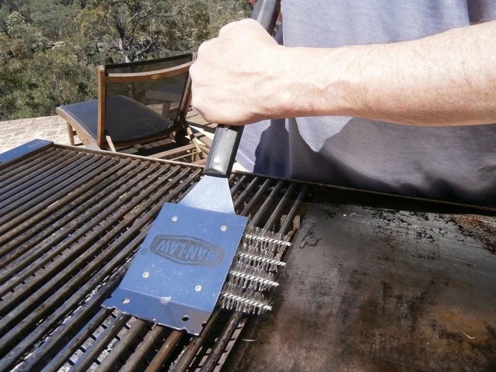 Man Law Giant 523mm long handle grill brush