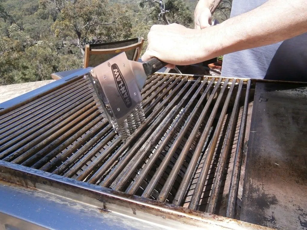 Man Law Giant 523mm long handle grill brush
