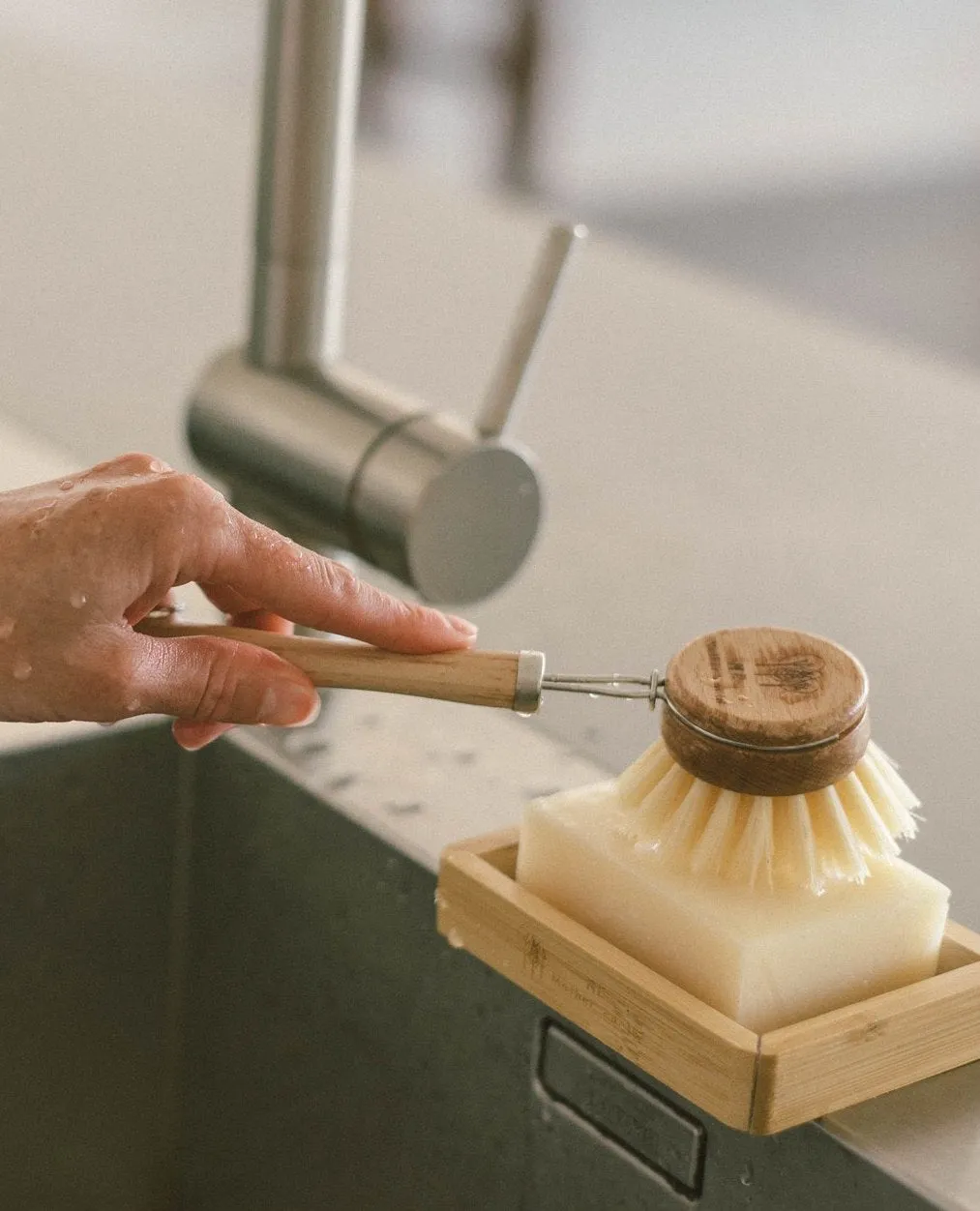 Me Mother Earth: Beechwood   Sisal Fiber Kitchen Dish Brush