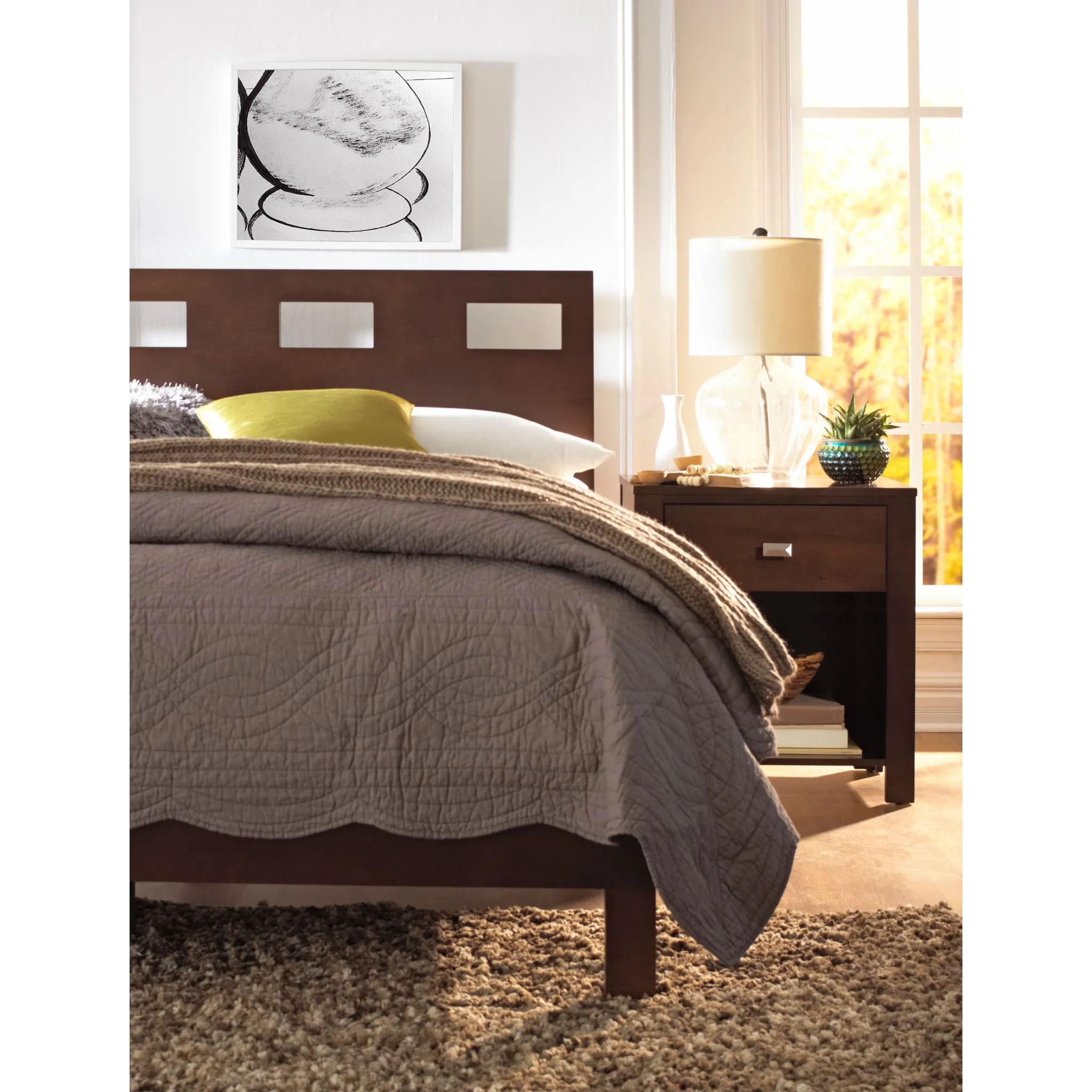 Riva One Drawer Nightstand in Chocolate Brown