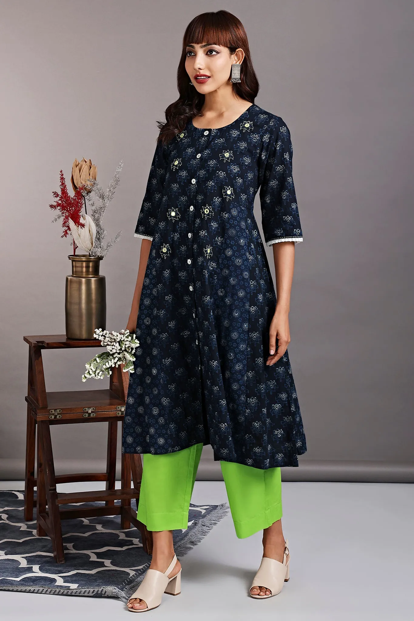 side panel a-line button down kurta - onyx glitter & green daylily