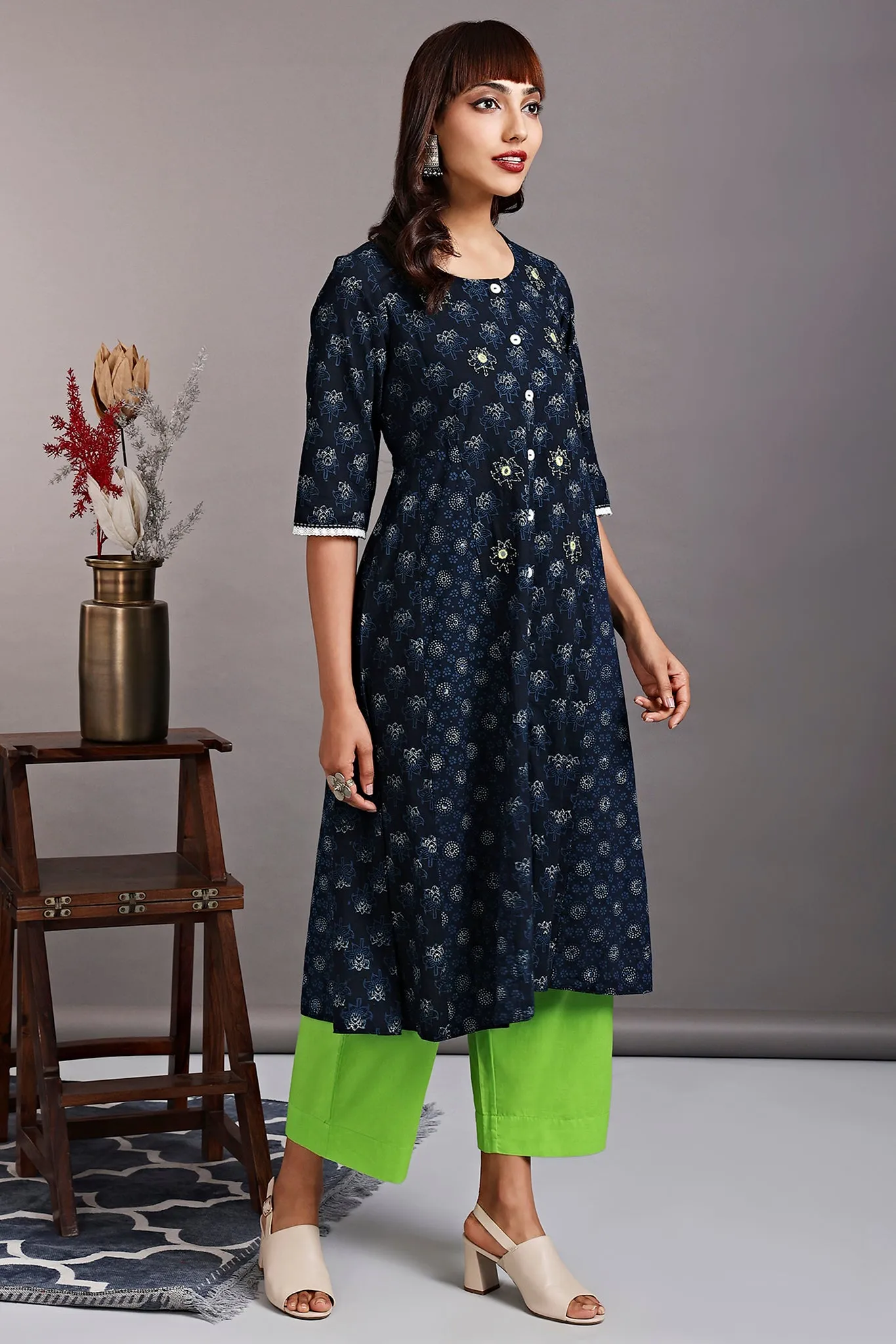 side panel a-line button down kurta - onyx glitter & green daylily