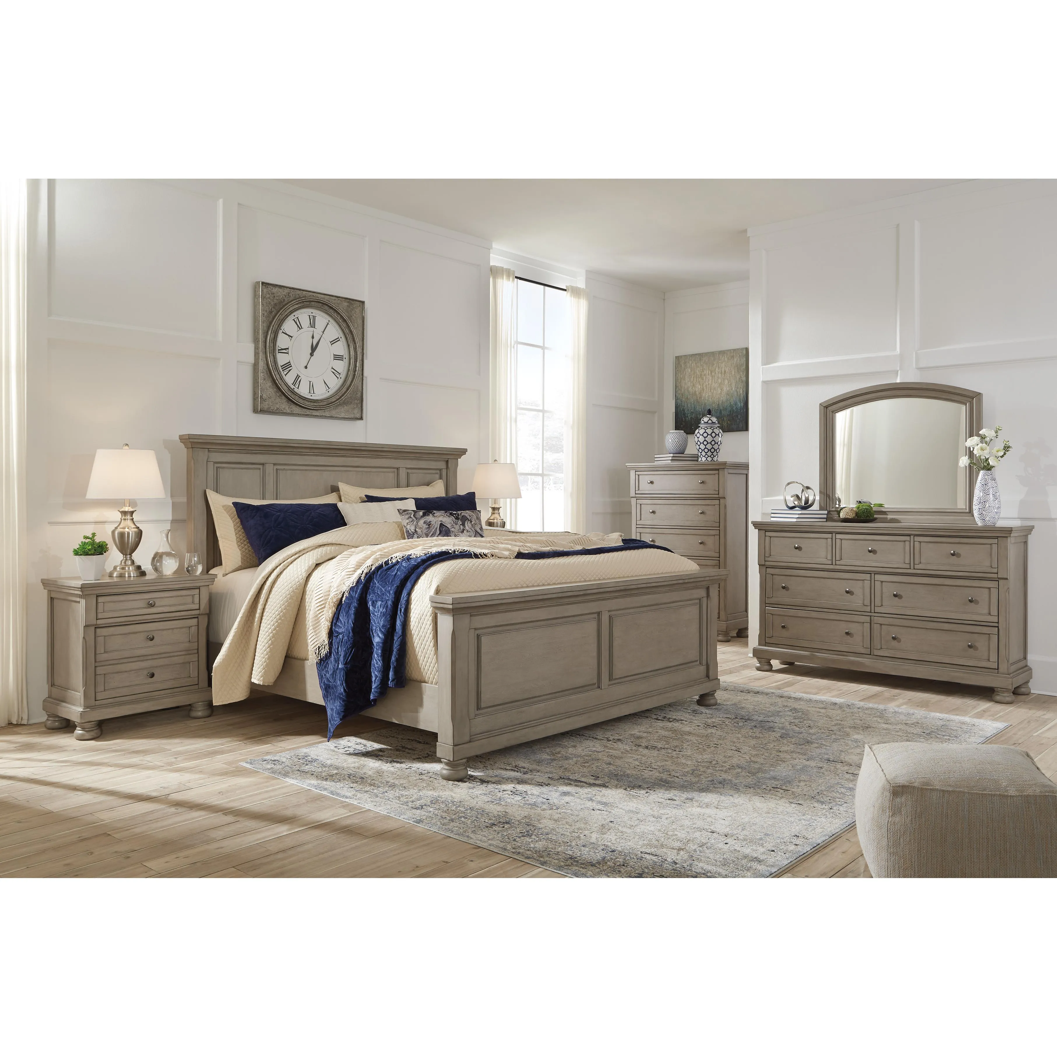 Signature Design by Ashley Lettner 7-Drawer Dresser B733-31