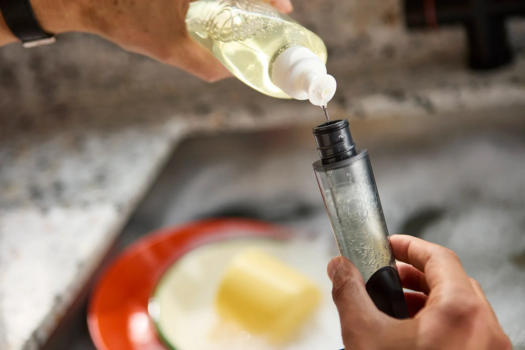 SinkTech™ Soap Dispensing Washing-Up Brush with Replacement Head
