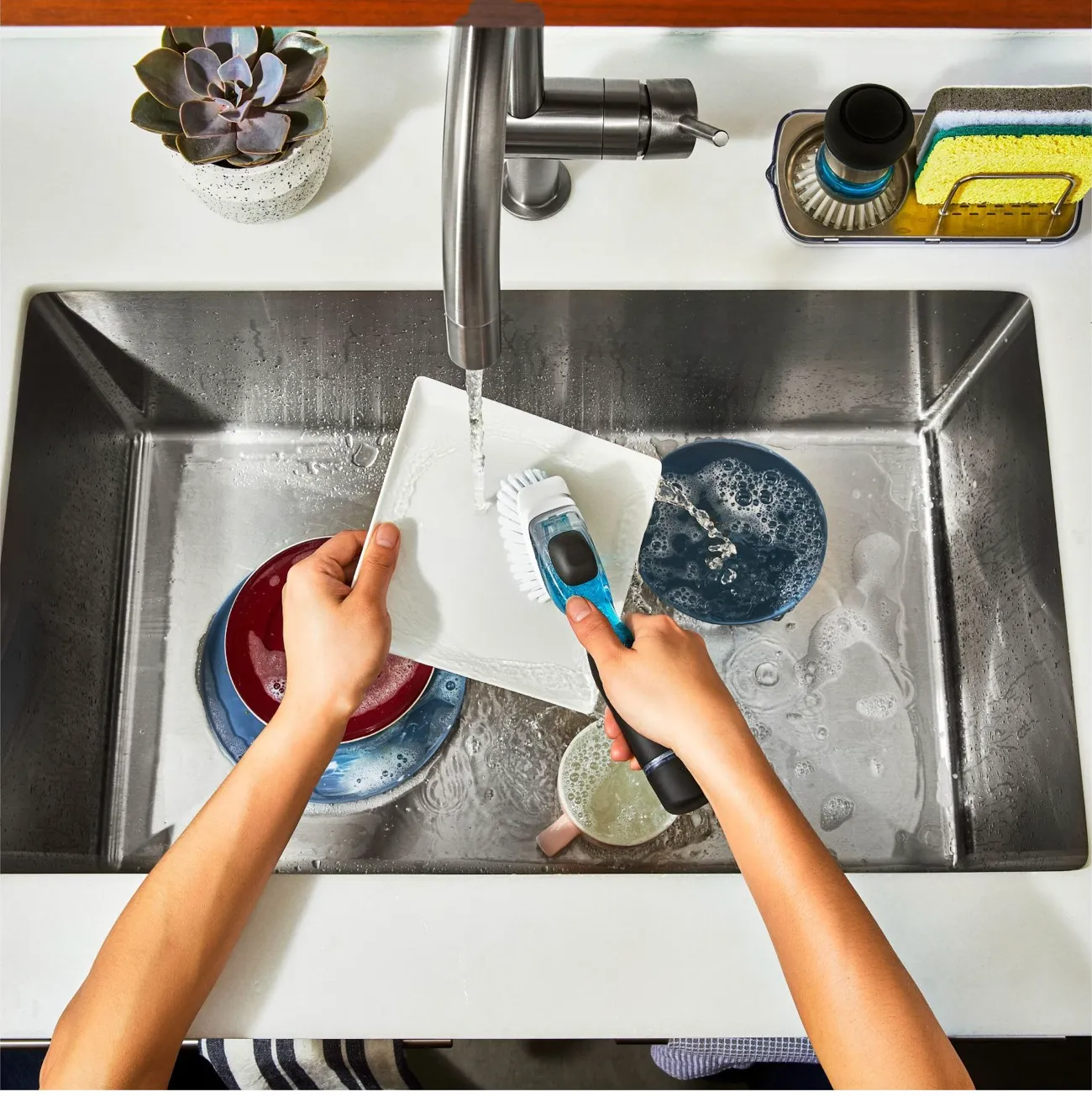 Soap Dispensing Dish Brush