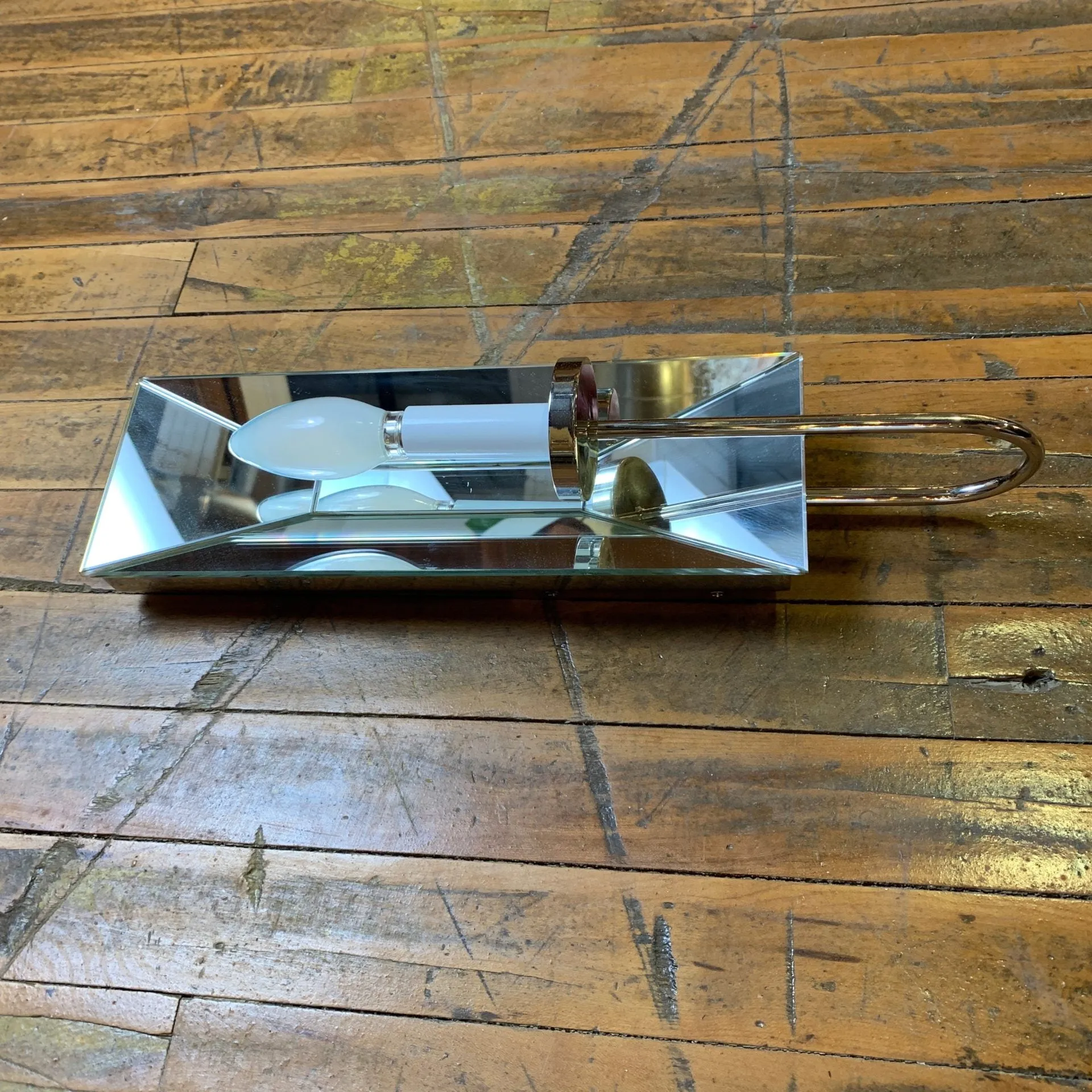 Visual Comfort, BZ, Wall Light Sconce,  Mirror, Candle Light, Contemporary